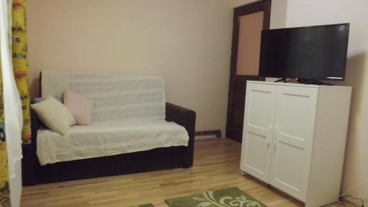 Casa De Oaspeti Boga Pietroasa  Ngoại thất bức ảnh