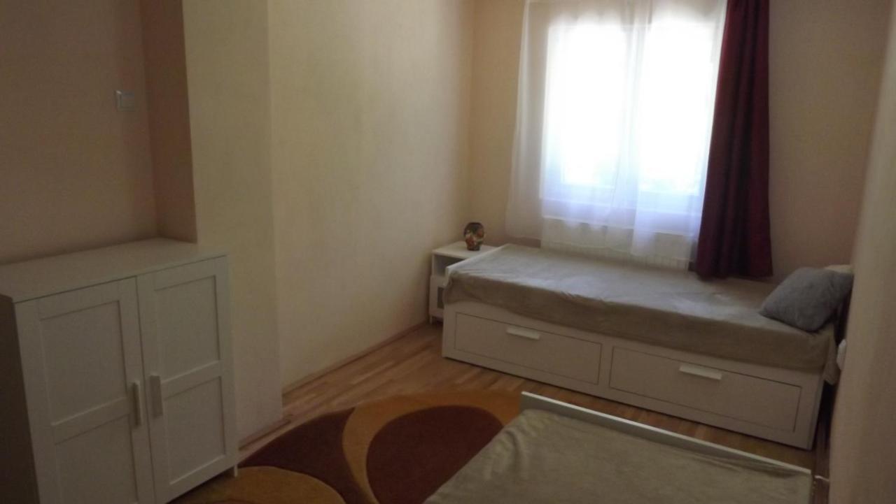 Casa De Oaspeti Boga Pietroasa  Ngoại thất bức ảnh