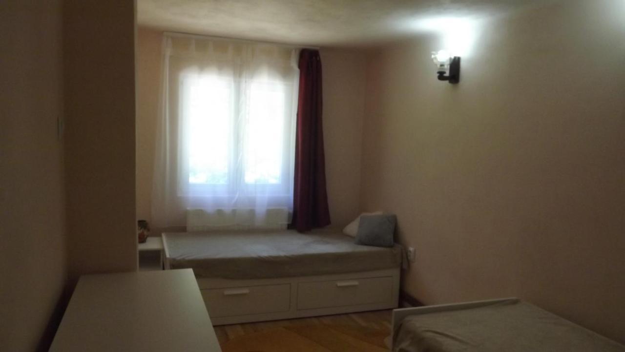 Casa De Oaspeti Boga Pietroasa  Ngoại thất bức ảnh