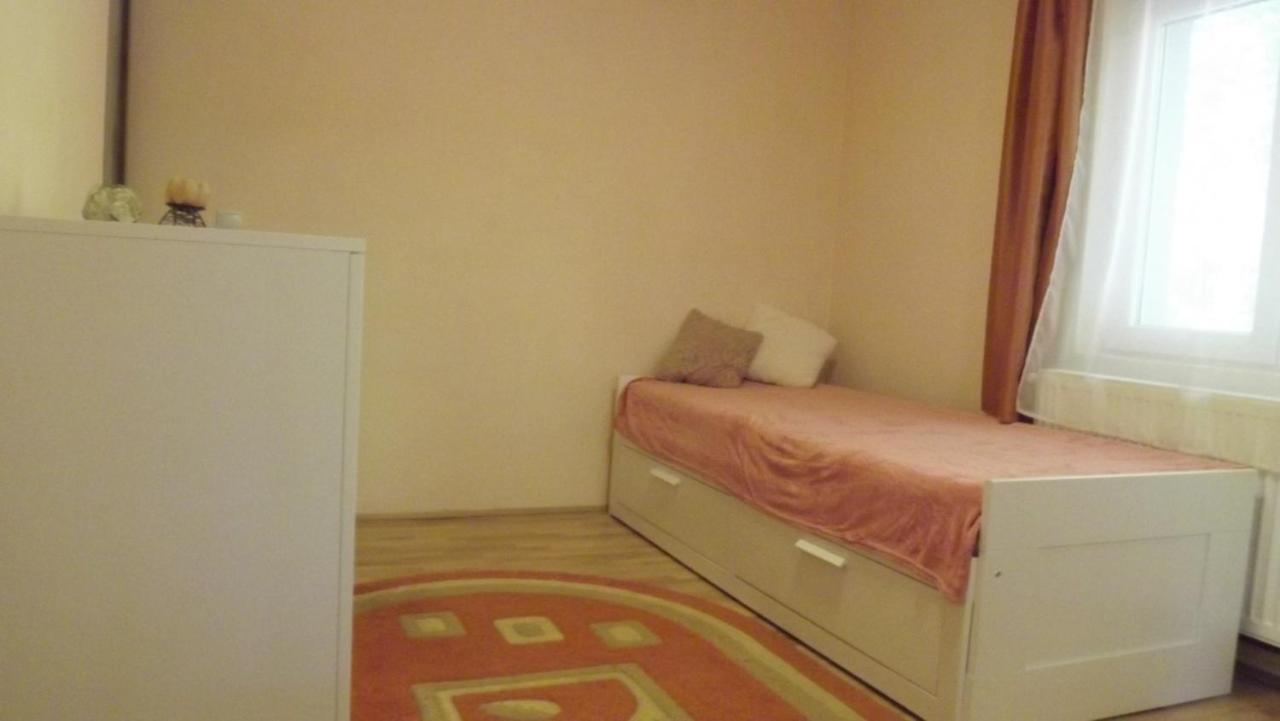Casa De Oaspeti Boga Pietroasa  Ngoại thất bức ảnh