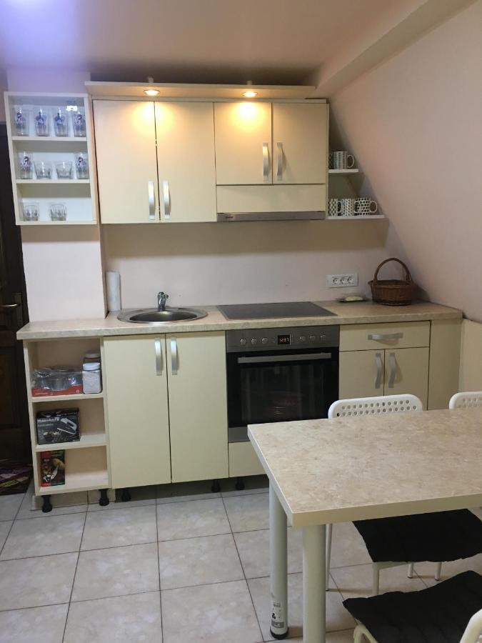 Casa De Oaspeti Boga Pietroasa  Ngoại thất bức ảnh